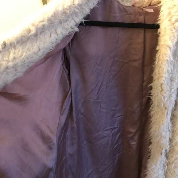 SOLD OUT fuzzy white free people jacket - Picture 2 of 3